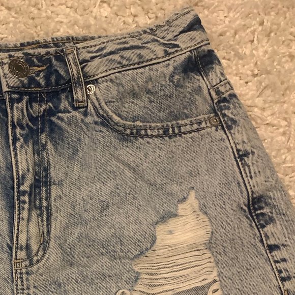 Garage Festival Jean Shorts - Picture 3 of 4